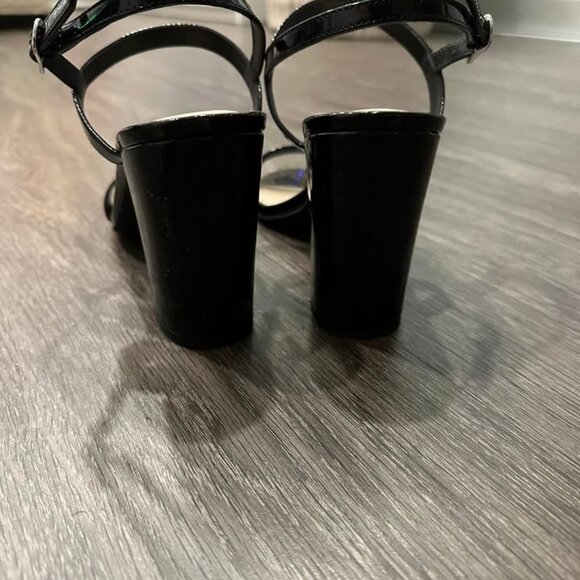 Iridescent black heels - Picture 3 of 5